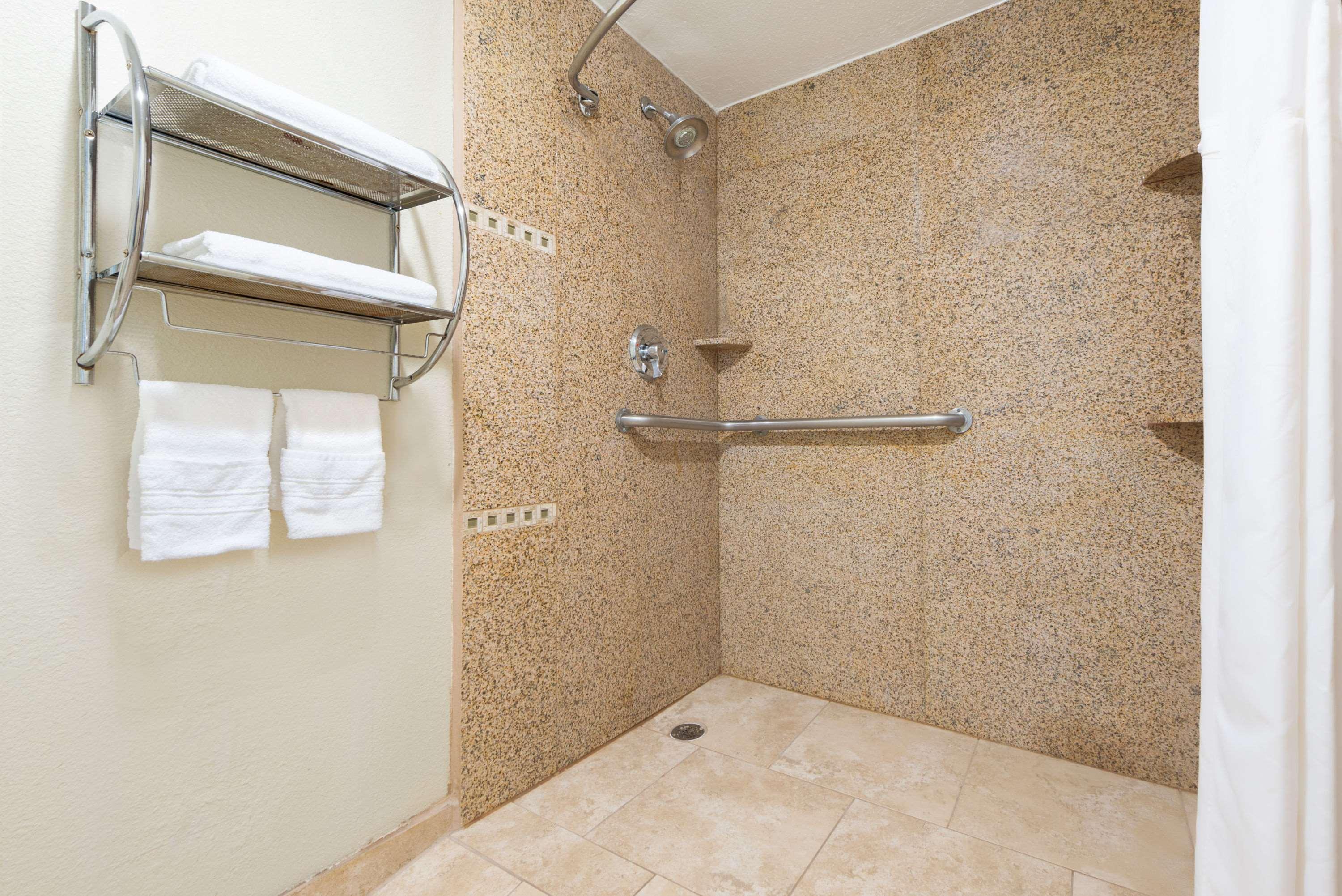 Days Inn By Wyndham דלהארט מראה חיצוני תמונה