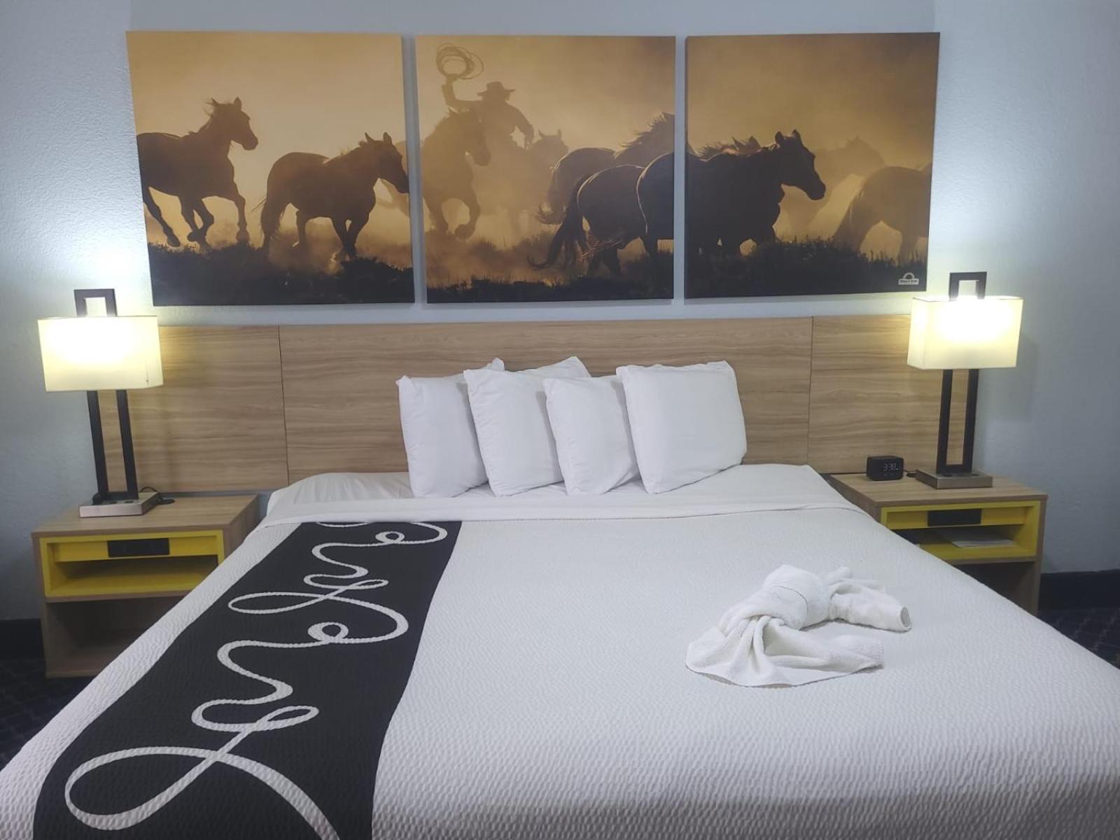 Days Inn By Wyndham דלהארט מראה חיצוני תמונה