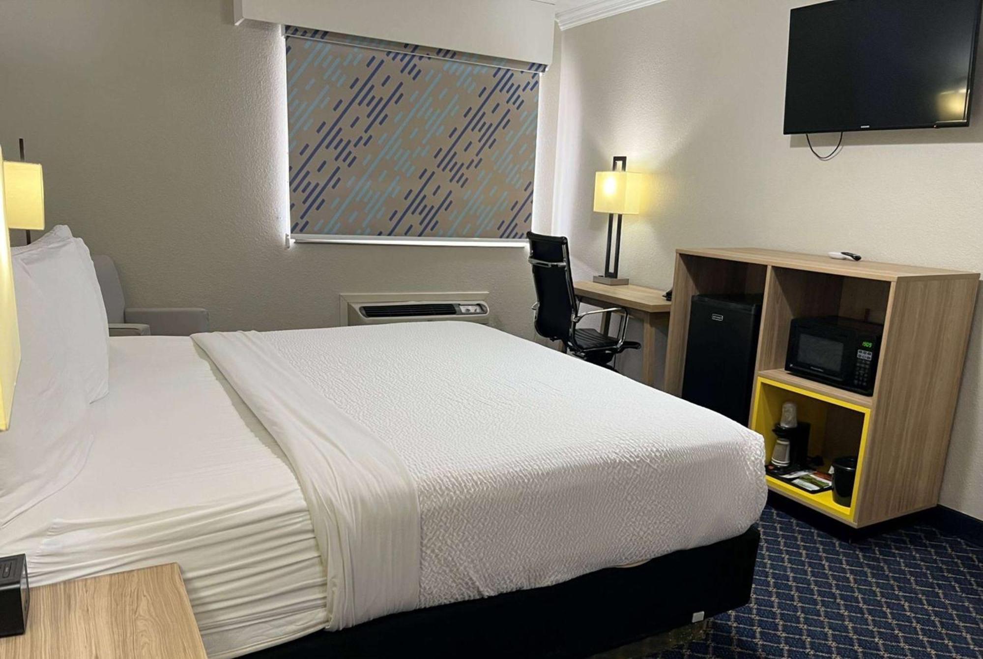 Days Inn By Wyndham דלהארט מראה חיצוני תמונה